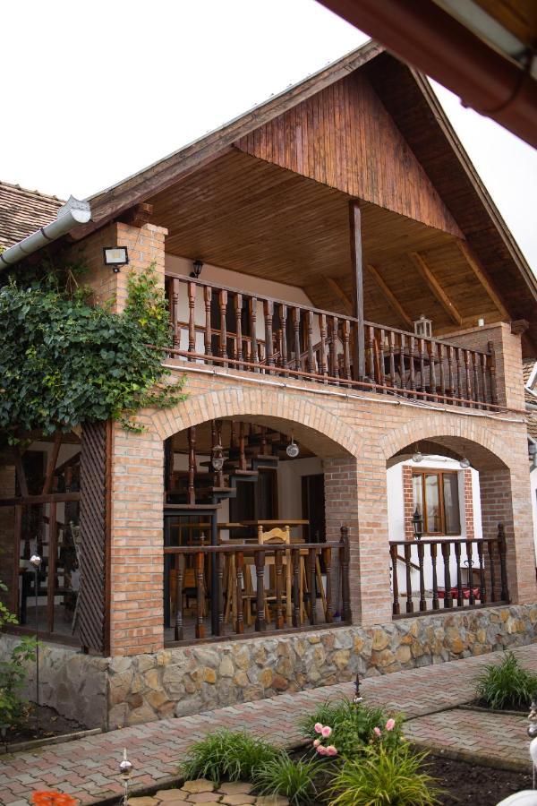 Pensiunea Sachsenhof Bagaciu Exterior foto